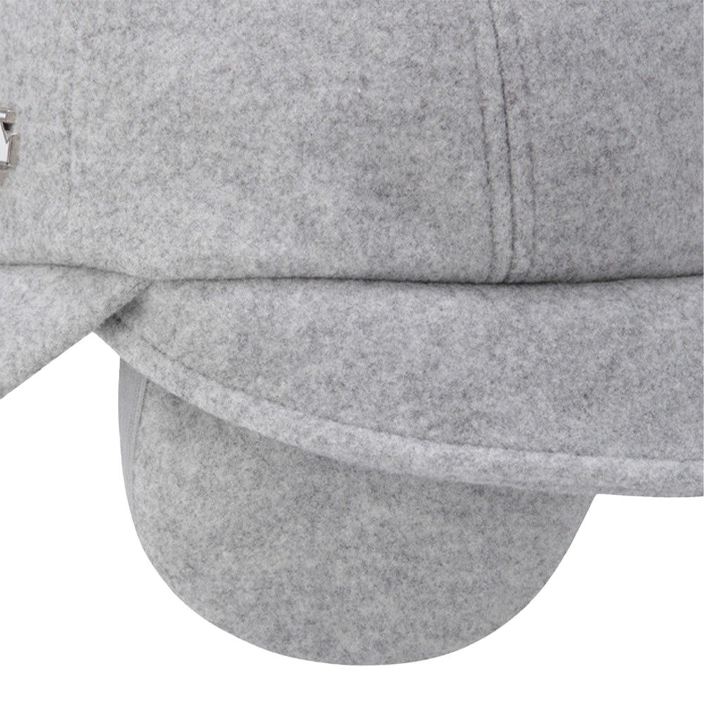 EARFLAP COLDPROOF CAP 女士 絨球高爾夫球帽