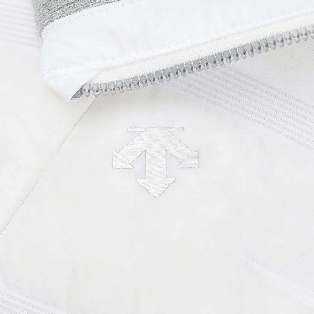 SHORT-SLEEVED TUBE-DOWN JUMPER 女士 高爾夫羽絨短袖外套